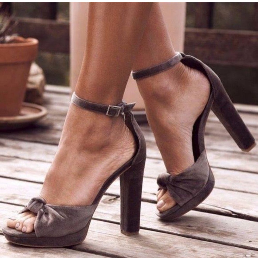 Joie Velvet Grey Heel
